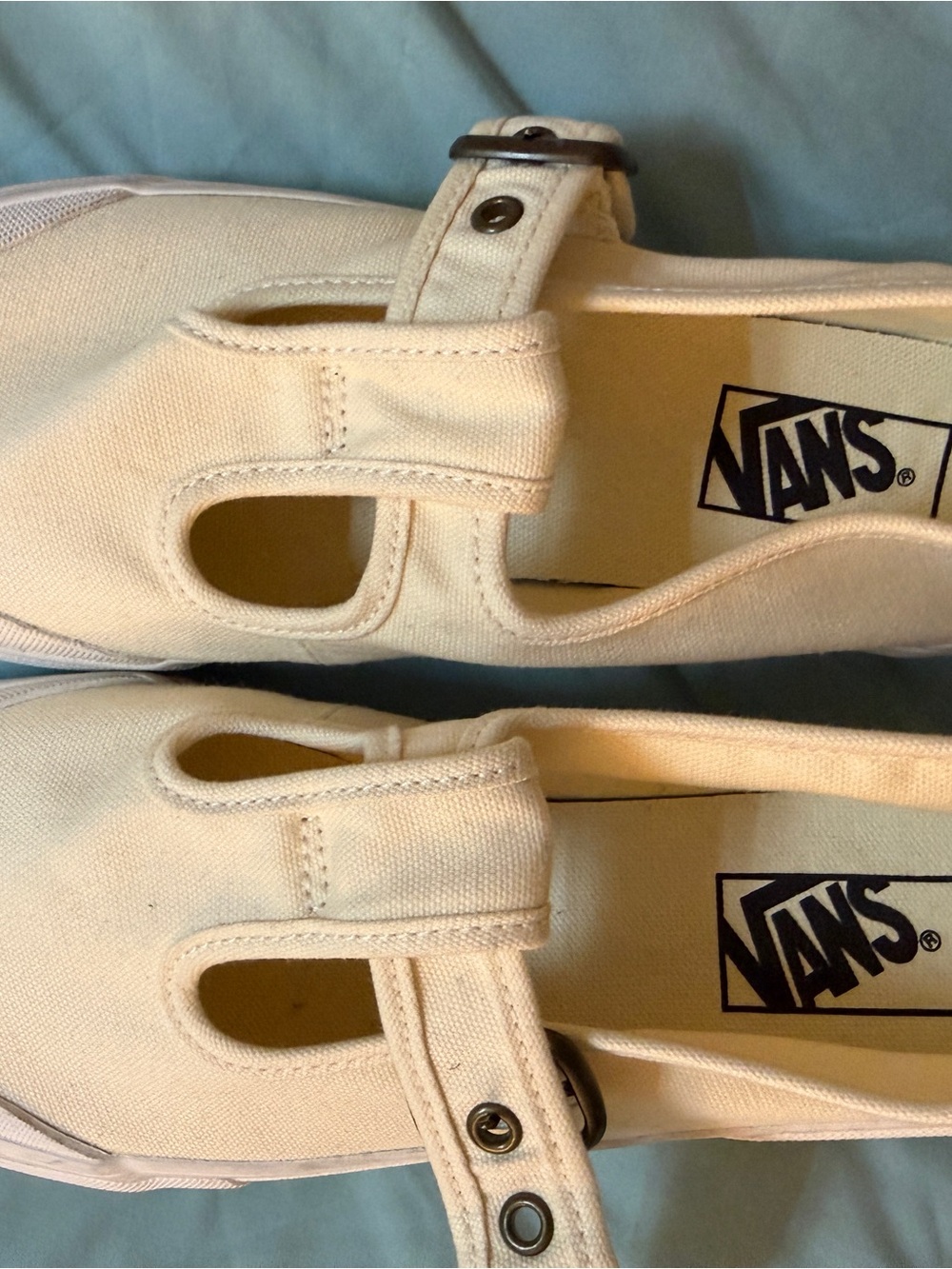 Vans Brand New women 9, men 7.5 Cream Canvas Mary Jane Sneakers